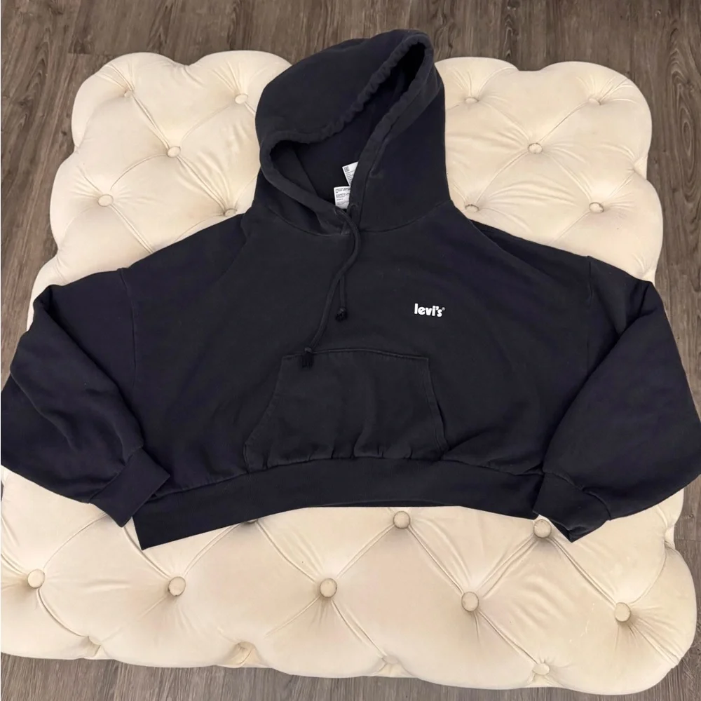 Levi's Women's Black Cropped Hoodie - Picture 3 of 6